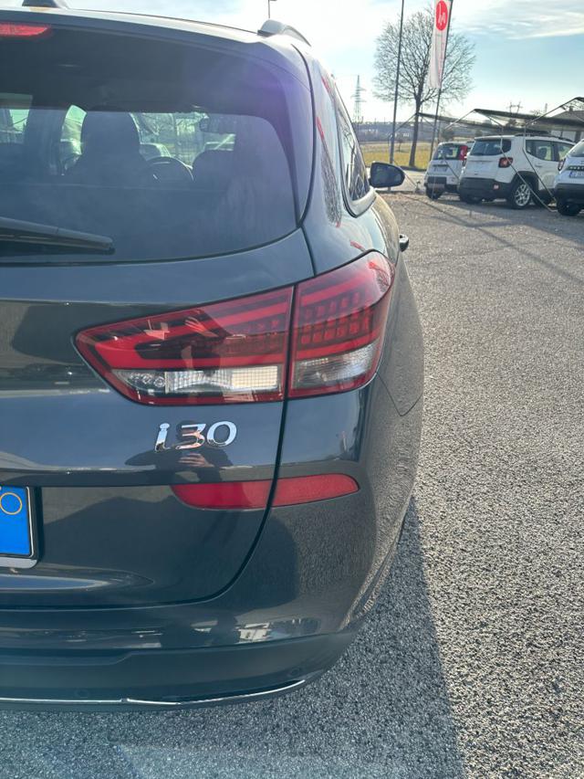 HYUNDAI i30 usata, con Autoradio