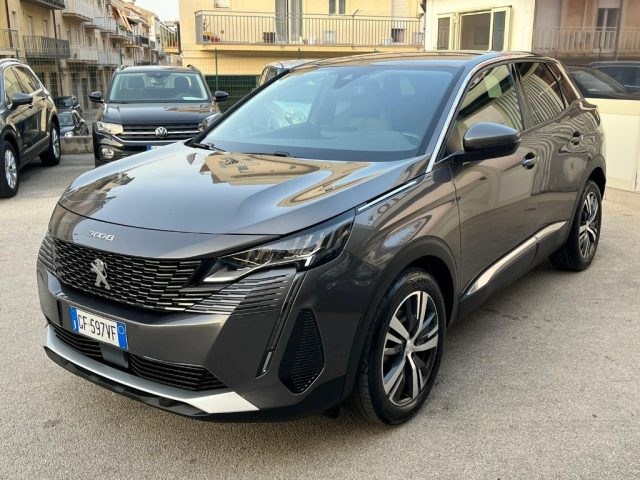 PEUGEOT 3008 usata, con Airbag