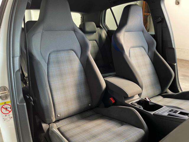 VOLKSWAGEN Golf usata, con ESP