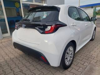 TOYOTA Yaris usata, con Airbag laterali