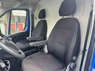 PEUGEOT Boxer usata, con Park Distance Control