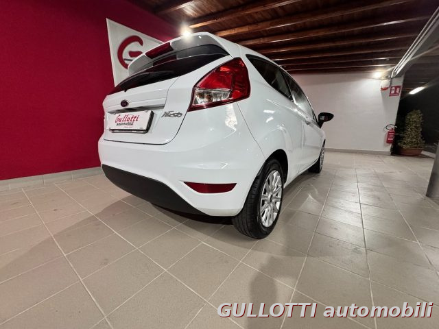FORD Fiesta usata, con Servosterzo