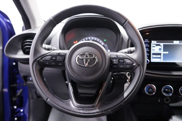 TOYOTA Aygo X usata, con Autoradio digitale