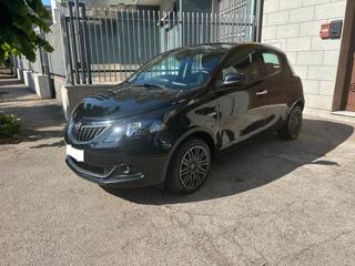 LANCIA Ypsilon usata, con Airbag