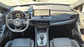 NISSAN Qashqai usata, con Fari LED