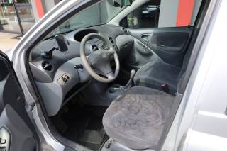 TOYOTA Yaris usata, con Ruotino