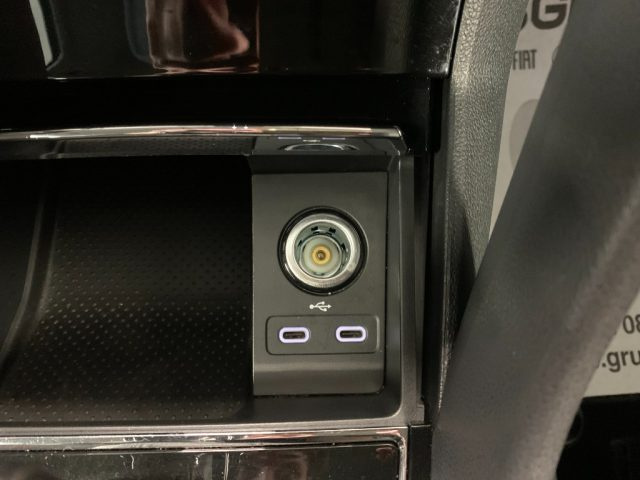 SKODA Karoq usata, con Controllo vocale