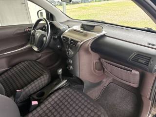 TOYOTA iQ usata, con Chiusura centralizzata