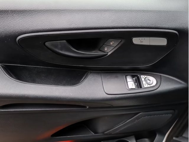 MERCEDES-BENZ Vito usata, con Immobilizzatore elettronico