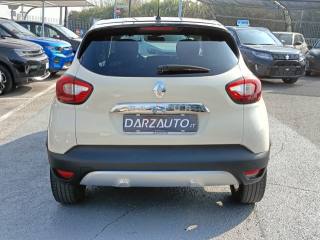 RENAULT Captur usata, con USB
