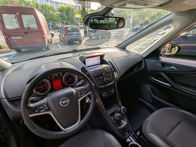 OPEL Zafira Tourer usata, con Controllo trazione