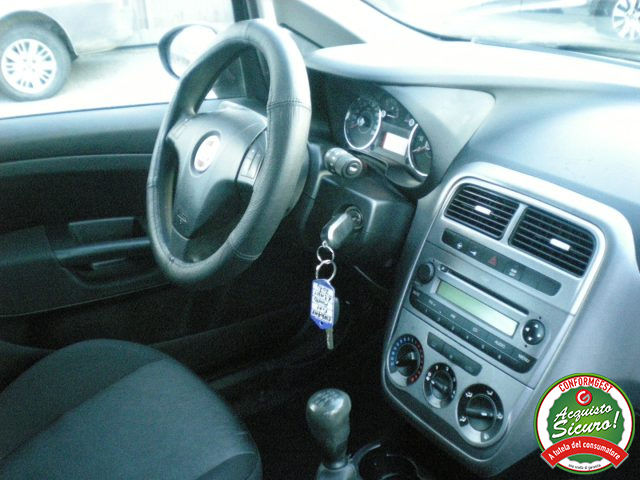 FIAT Punto usata, con Bluetooth