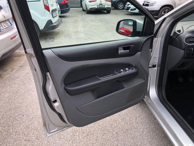 FORD Focus usata, con Specchietti laterali elettrici