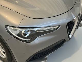 ALFA ROMEO Stelvio usata, con Specchietti laterali elettrici