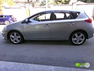 TOYOTA Auris usata, con Fari Xenon