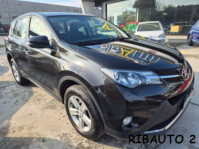 TOYOTA RAV 4 usata, con Controllo trazione