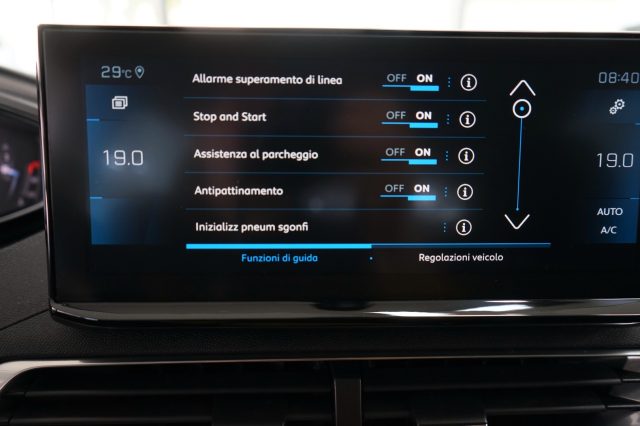 PEUGEOT 5008 usata, con Cruise Control