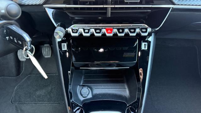 PEUGEOT 2008 usata, con Climatizzatore