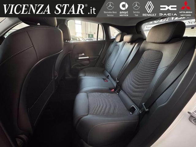 MERCEDES-BENZ GLA 180 usata, con Chiusura centralizzata