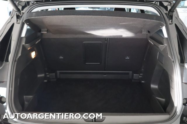 OPEL Grandland usata, con Fari LED