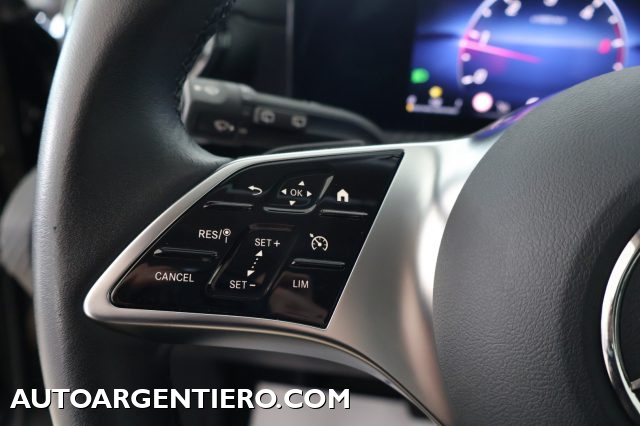 MERCEDES-BENZ A 180 usata, con Sedili riscaldati