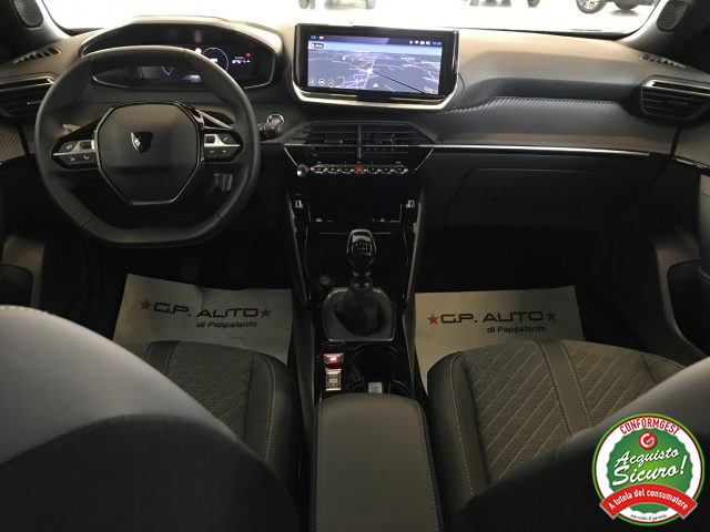 PEUGEOT 2008 usata, con Controllo automatico clima