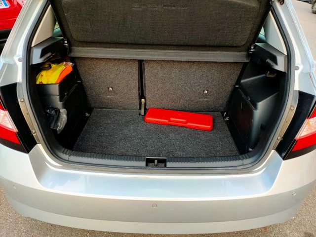 SKODA Fabia usata, con Volante in pelle