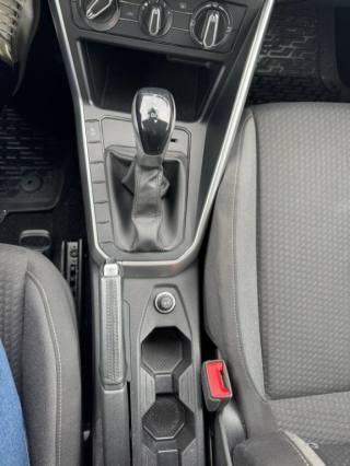 VOLKSWAGEN Taigo usata, con Autoradio digitale