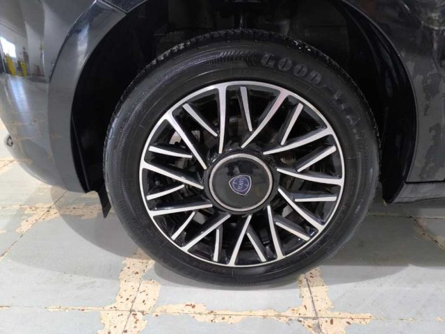 LANCIA Ypsilon usata, con ESP