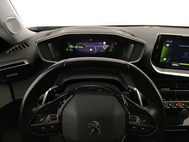 PEUGEOT 2008 usata, con Controllo automatico clima