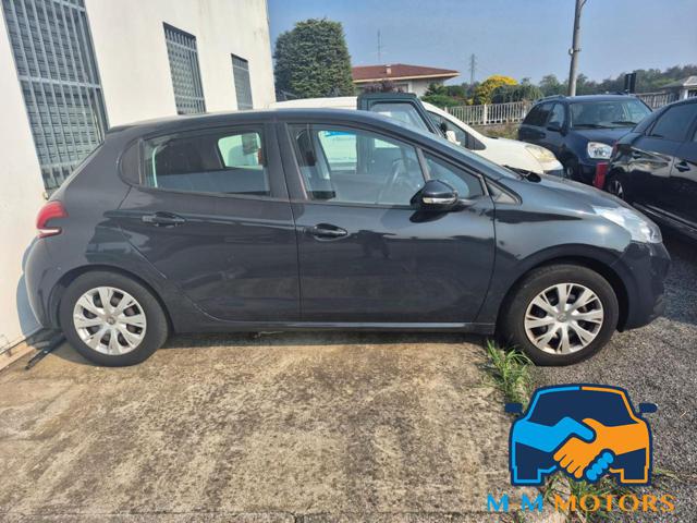 PEUGEOT 208 usata, con Airbag