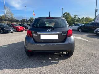 TOYOTA Yaris usata, con Cerchi in lega