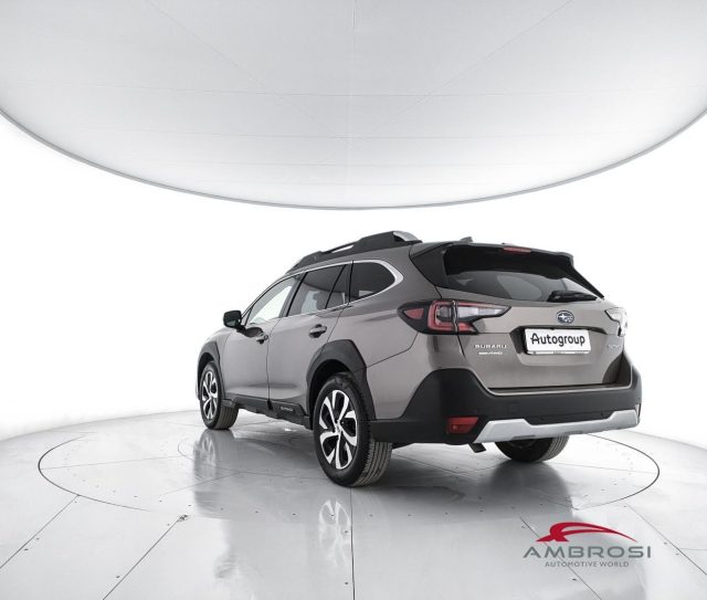 SUBARU OUTBACK usata 3