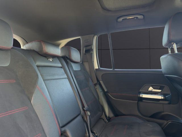 MERCEDES-BENZ GLB 200 usata, con Vetri oscurati