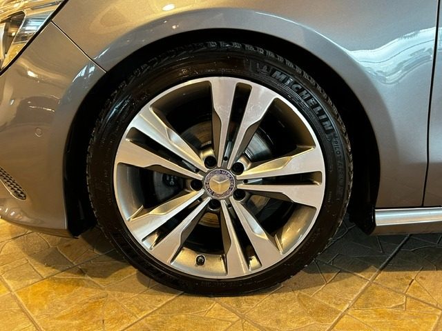 MERCEDES-BENZ CLA 200 usata, con Volante multifunzione
