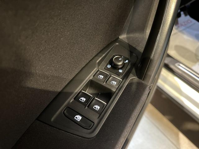 VOLKSWAGEN Tiguan usata, con Sedile posteriore sdoppiato