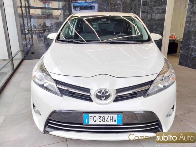 TOYOTA Verso usata, con ABS