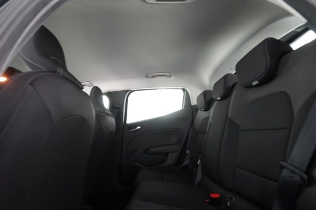 RENAULT Clio usata 9