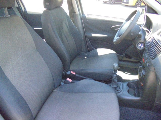 FIAT Punto usata 24