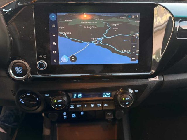 TOYOTA Hilux usata, con Airbag testa