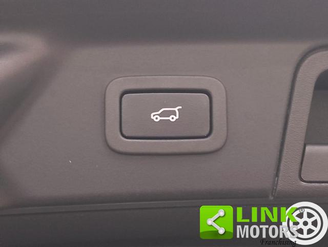 LAND ROVER Range Rover Velar usata, con Climatizzatore