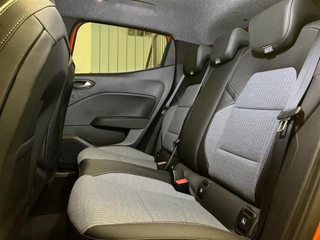 RENAULT Clio usata 11