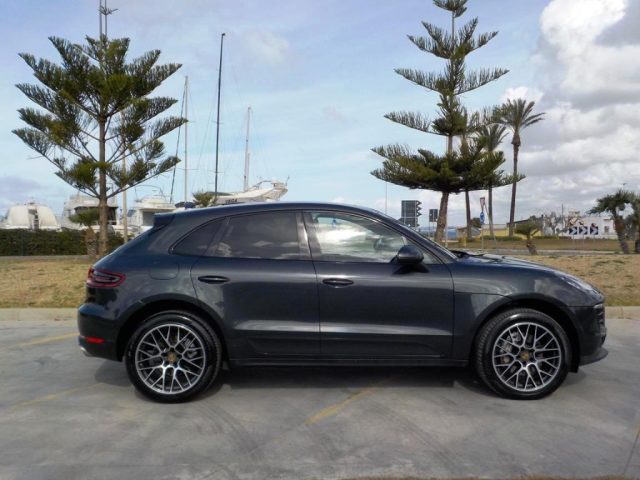 PORSCHE Macan usata, con Park Distance Control