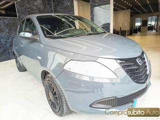 LANCIA Ypsilon usata, con Airbag