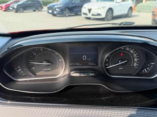 PEUGEOT 208 usata, con Sedile posteriore sdoppiato