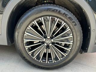 VOLKSWAGEN Tiguan usata, con Leve al volante