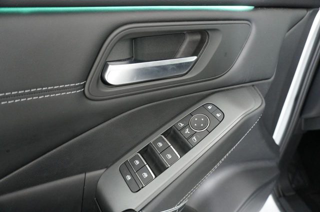 NISSAN Qashqai usata, con Sedile posteriore sdoppiato