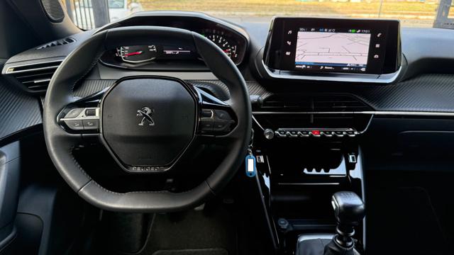 PEUGEOT 2008 usata, con Volante in pelle
