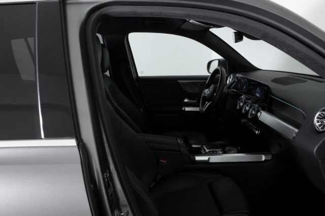 MERCEDES-BENZ GLB 200 usata, con Cerchi in lega