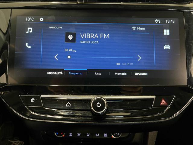 OPEL Corsa usata, con USB